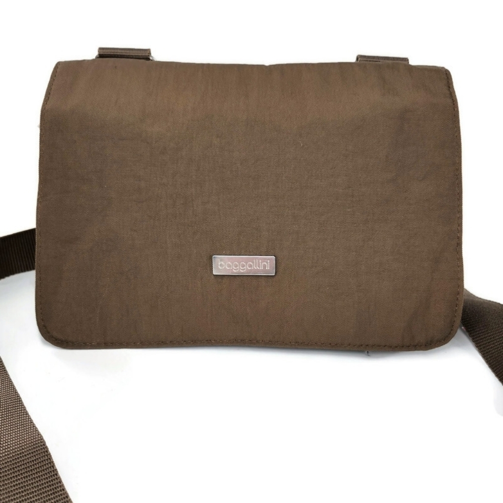 Baggallini Venture Tan Brown Tri-Zip Flap-Close Shoulder Crossbody Messenger Bag - Picture 2 of 12